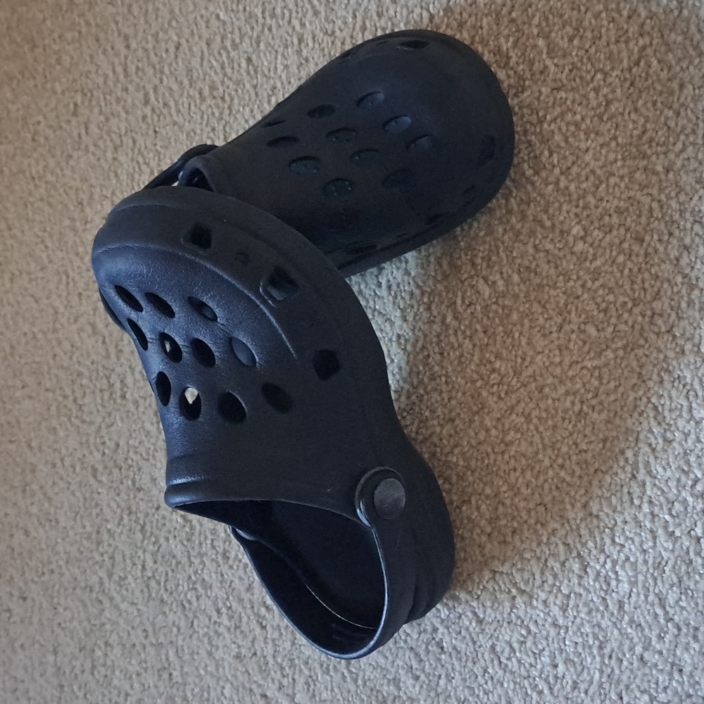 Off brand crocs